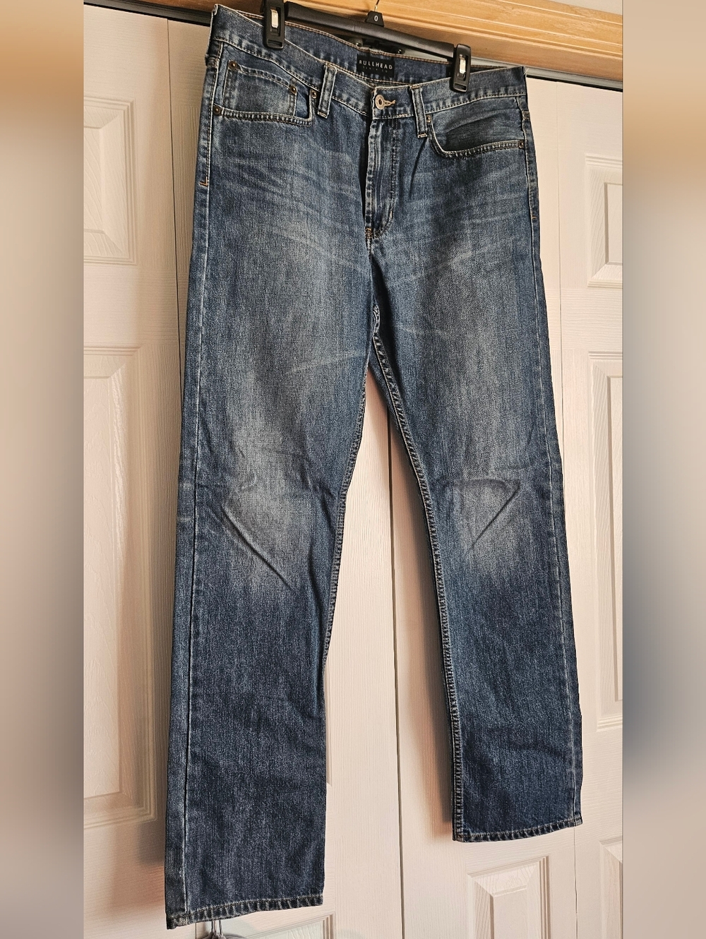 Men's Slim Straight Jeans in Medium Blue - Bullhead